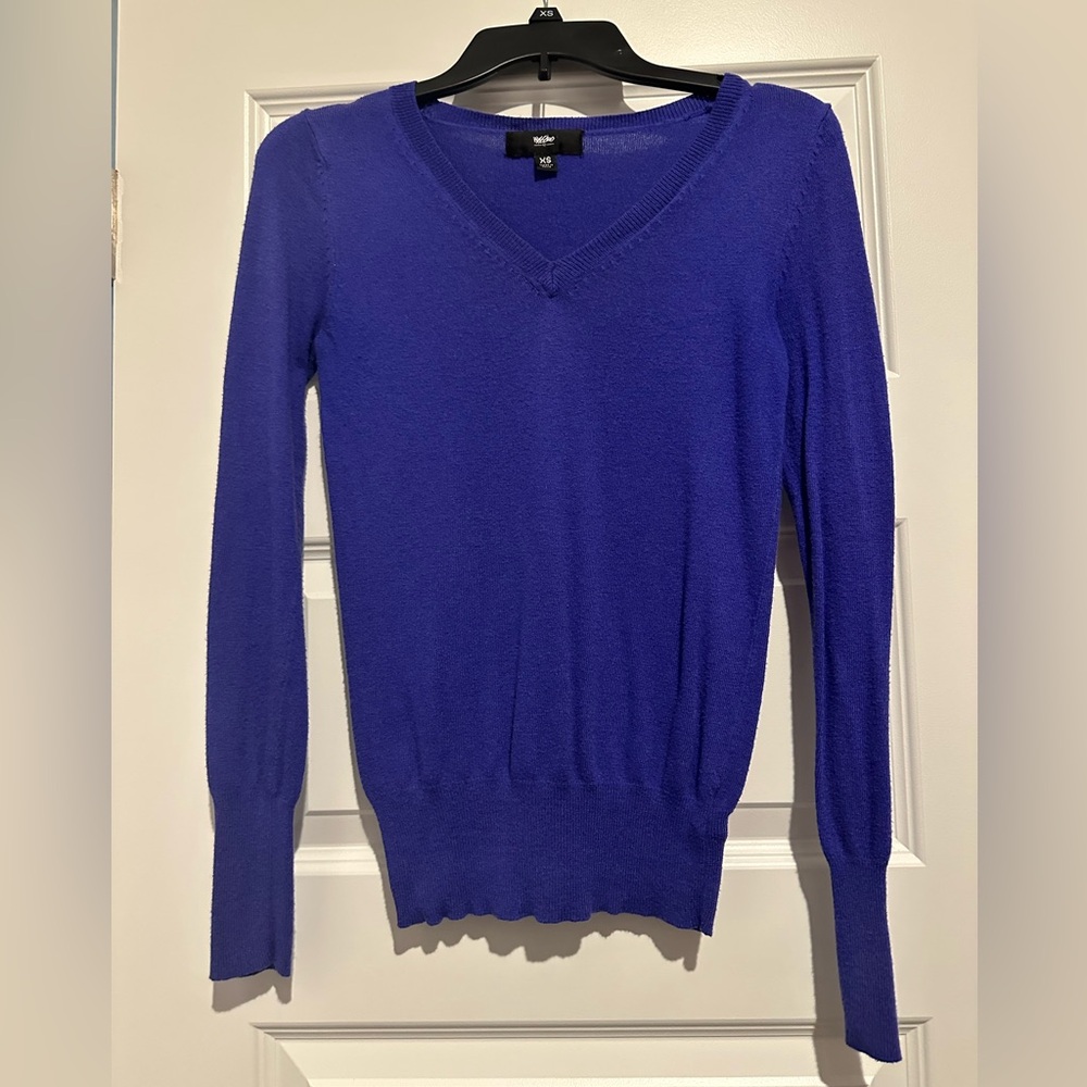 Mossimo V-Neck Sweater XS